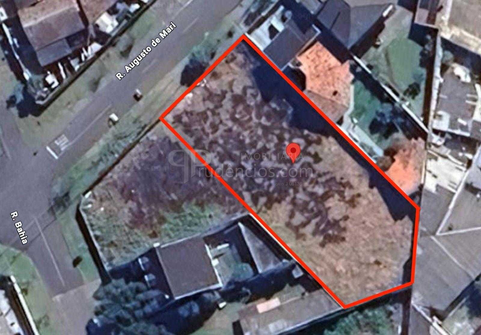 Terreno Z3 à venda no Guaíra, com 1.280 m2, ideal para sobrado...