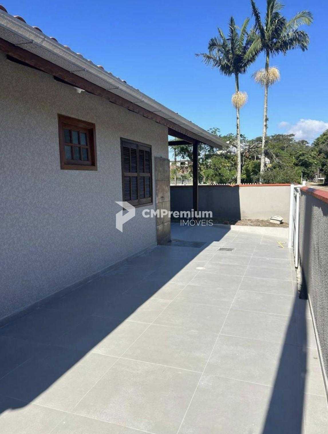 Casa térrea com 3 quartos e espaço gourmet a 365m da praia em ...