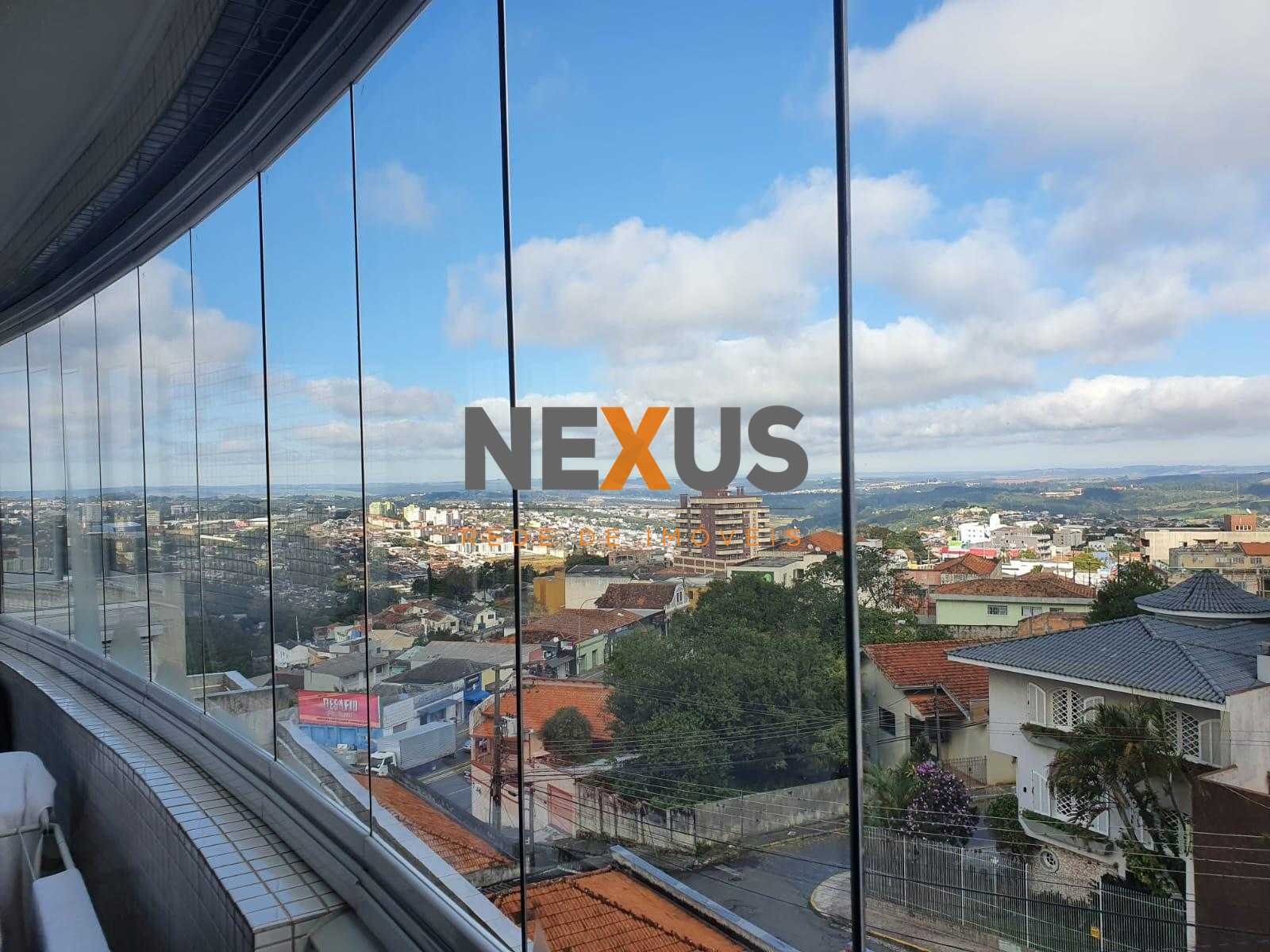 Apartamento à venda na Rua Comendador Miro, com 3 quartos, 1 s...