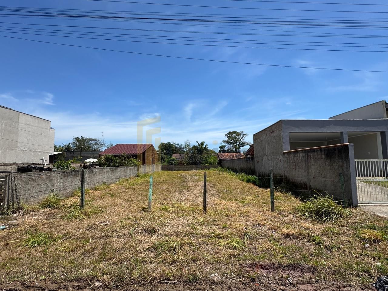 Terreno à venda, Balneário Princesa do Mar, com 384m2, 16x24m,...