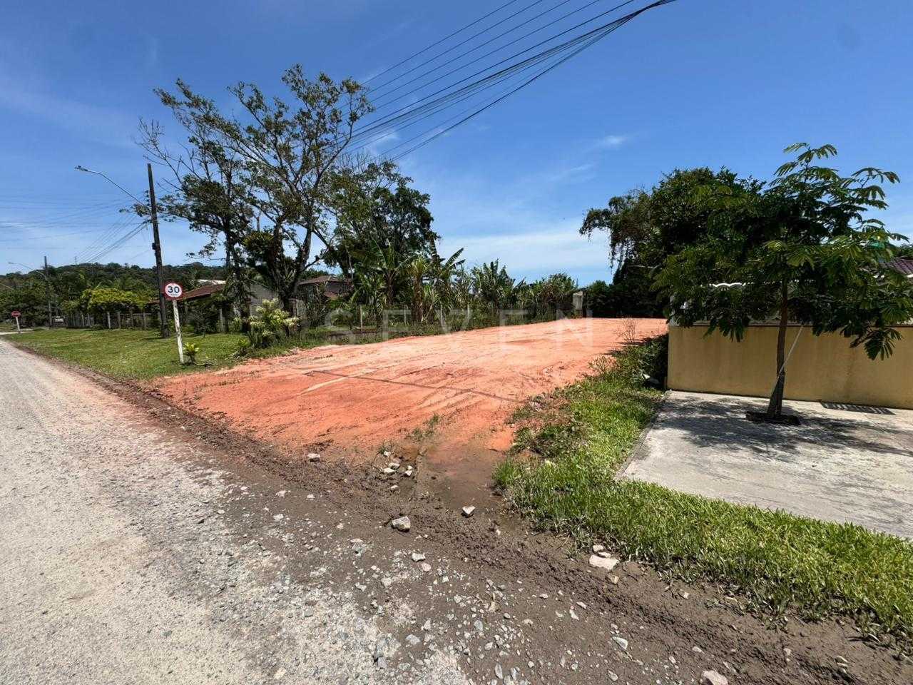 Terreno à venda  | 384m2  12x32m  a 450m do mar no Balneário P...