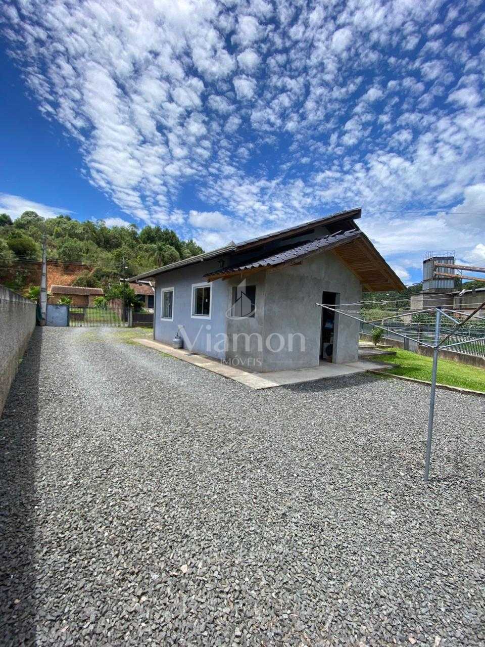 Casa à venda em São Bento do Sul | Terreno amplo no bairro Ser...