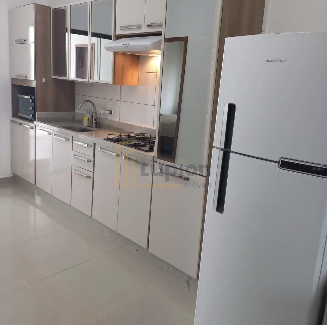 Casa com piscina à venda na Barra do Saí em Itapoá - 3 quartos...