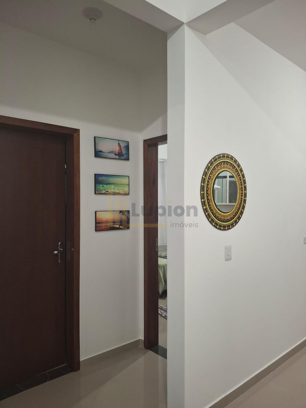 Casa com piscina à venda na Barra do Saí em Itapoá - 3 quartos...