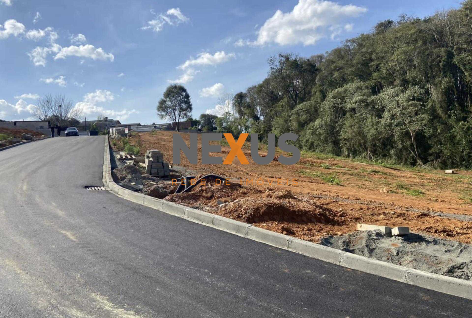 Terreno em condomínio fechado próximo ao Parque Barigui - 1.06...