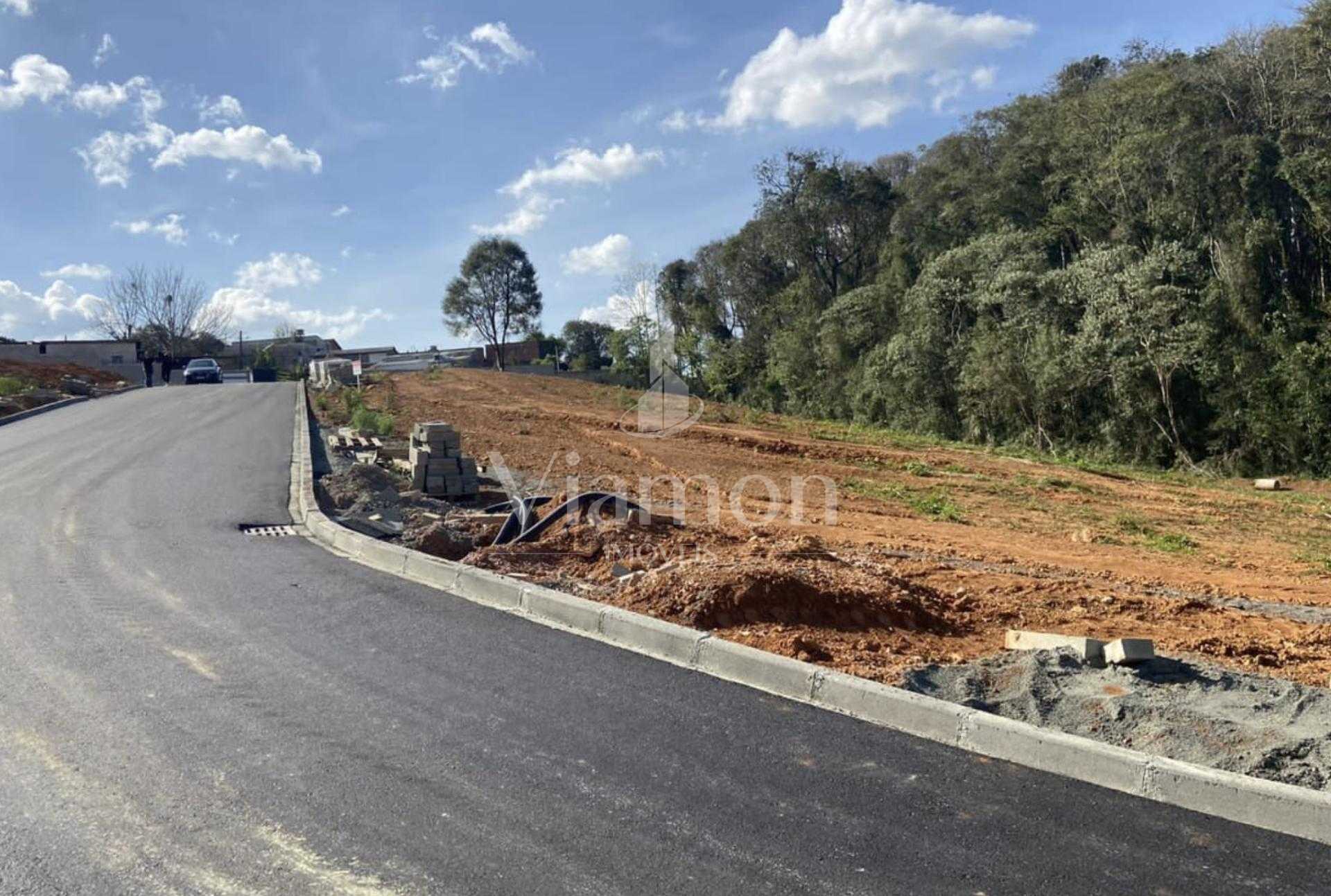 Terreno em condomínio fechado próximo ao Parque Barigui - 1.06...