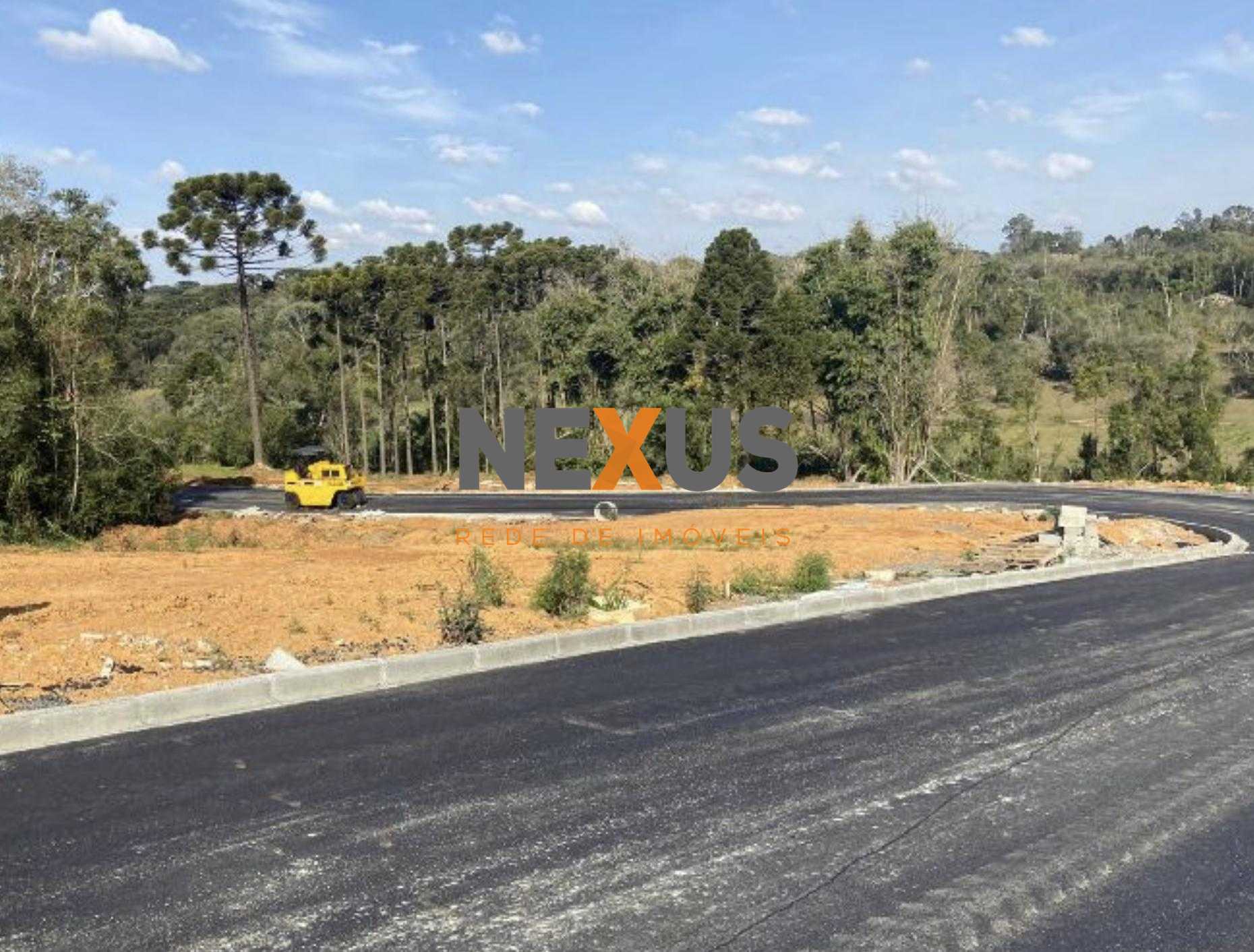 Terreno em condomínio fechado próximo ao Parque Barigui - 1.06...