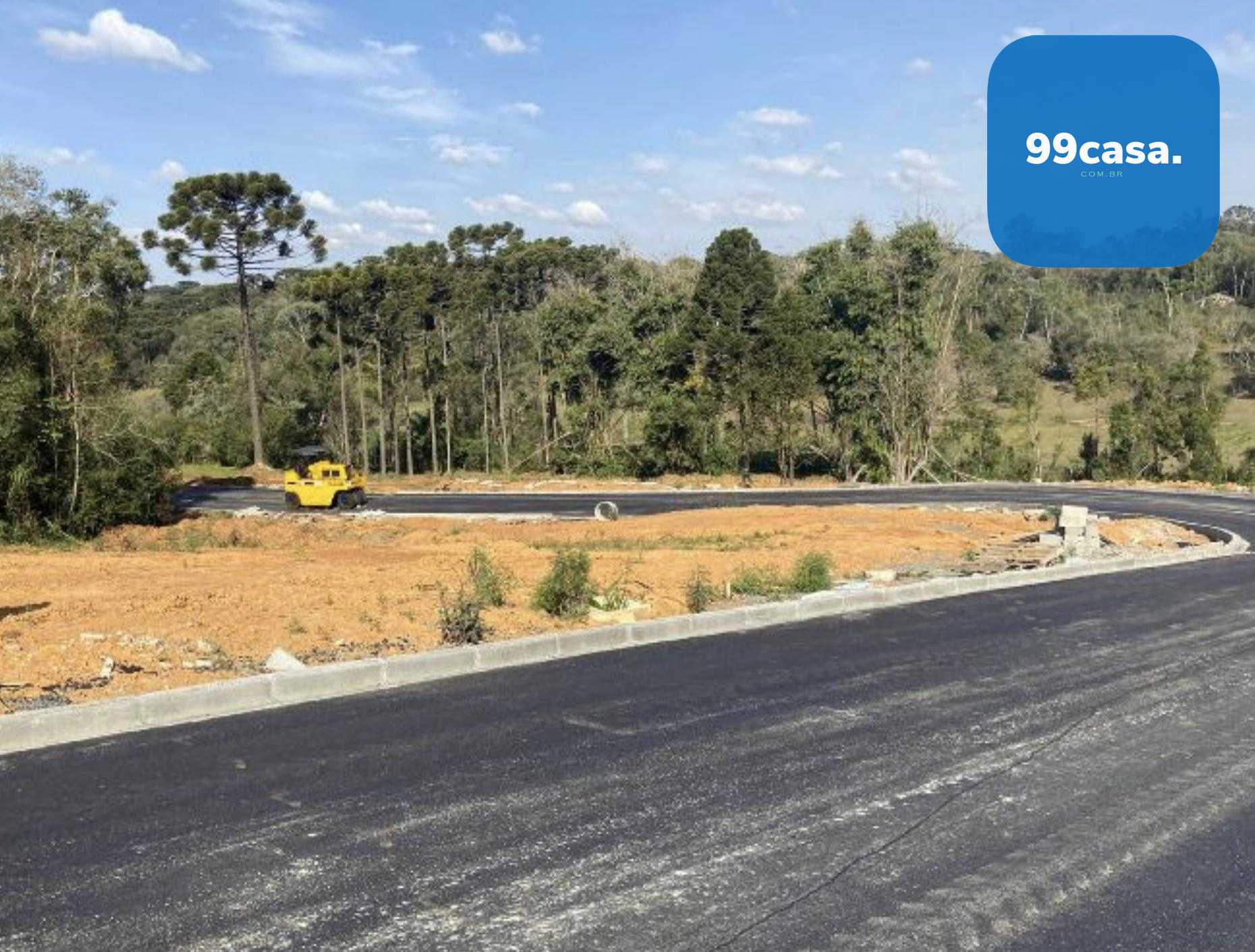 Terreno em condomínio fechado próximo ao Parque Barigui - 1.06...