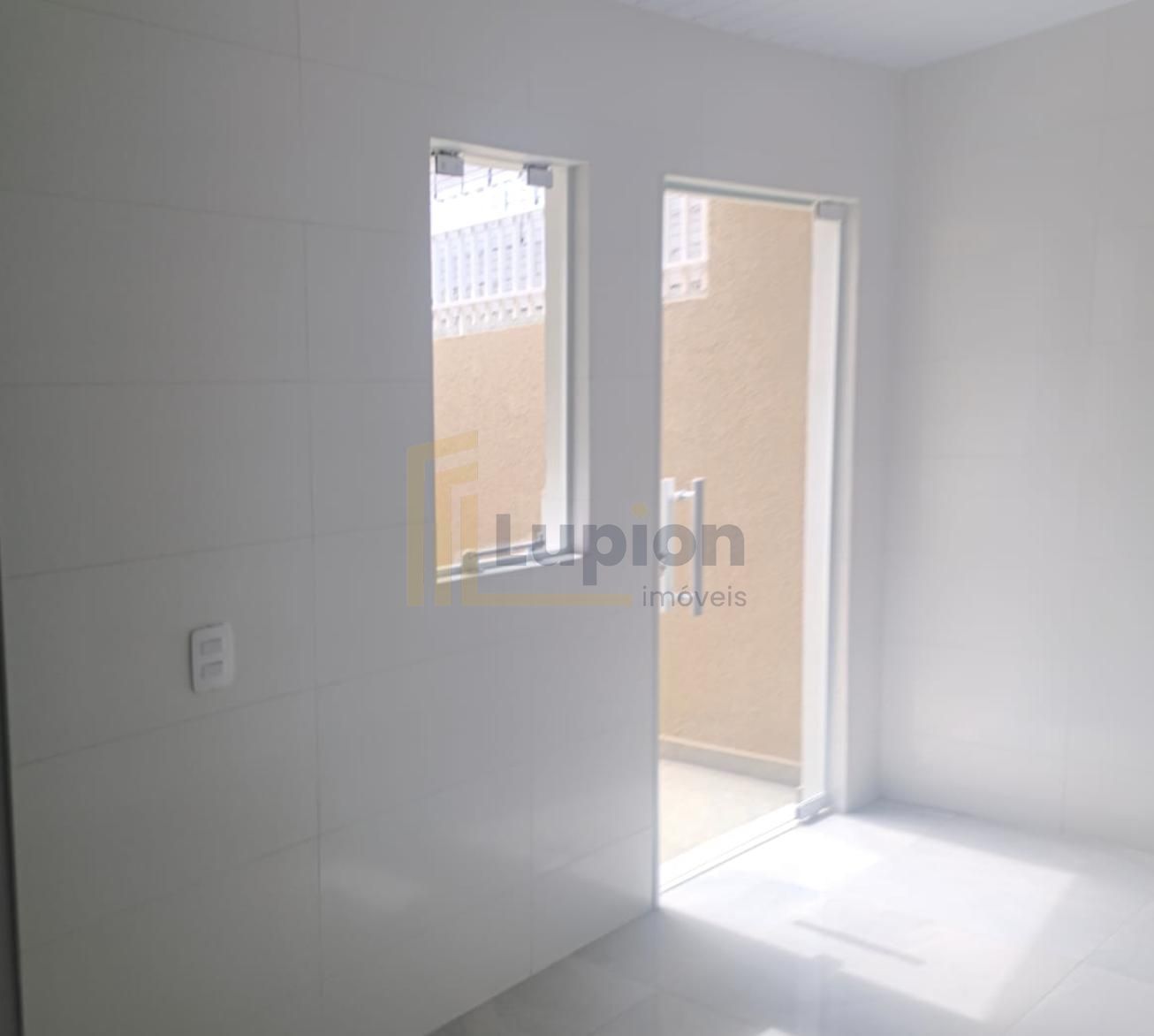 Casa à venda, nova, 2 quartos com quintal - Gralha Azul, FAZEN...