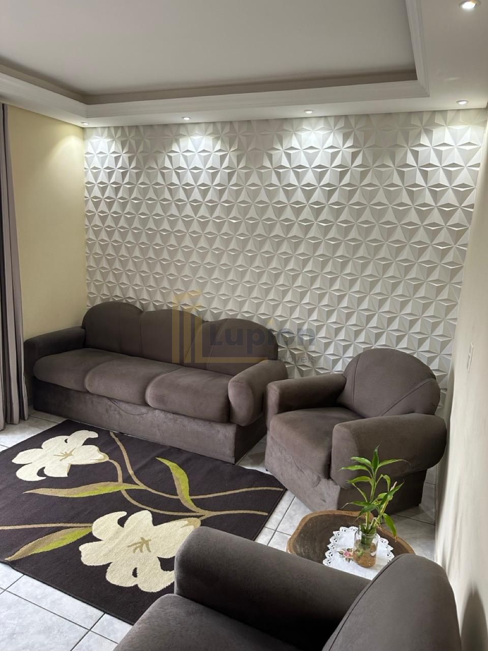 Sobrado à venda, 3 quartos, terreno de 160 m2, no Tatuquara, C...