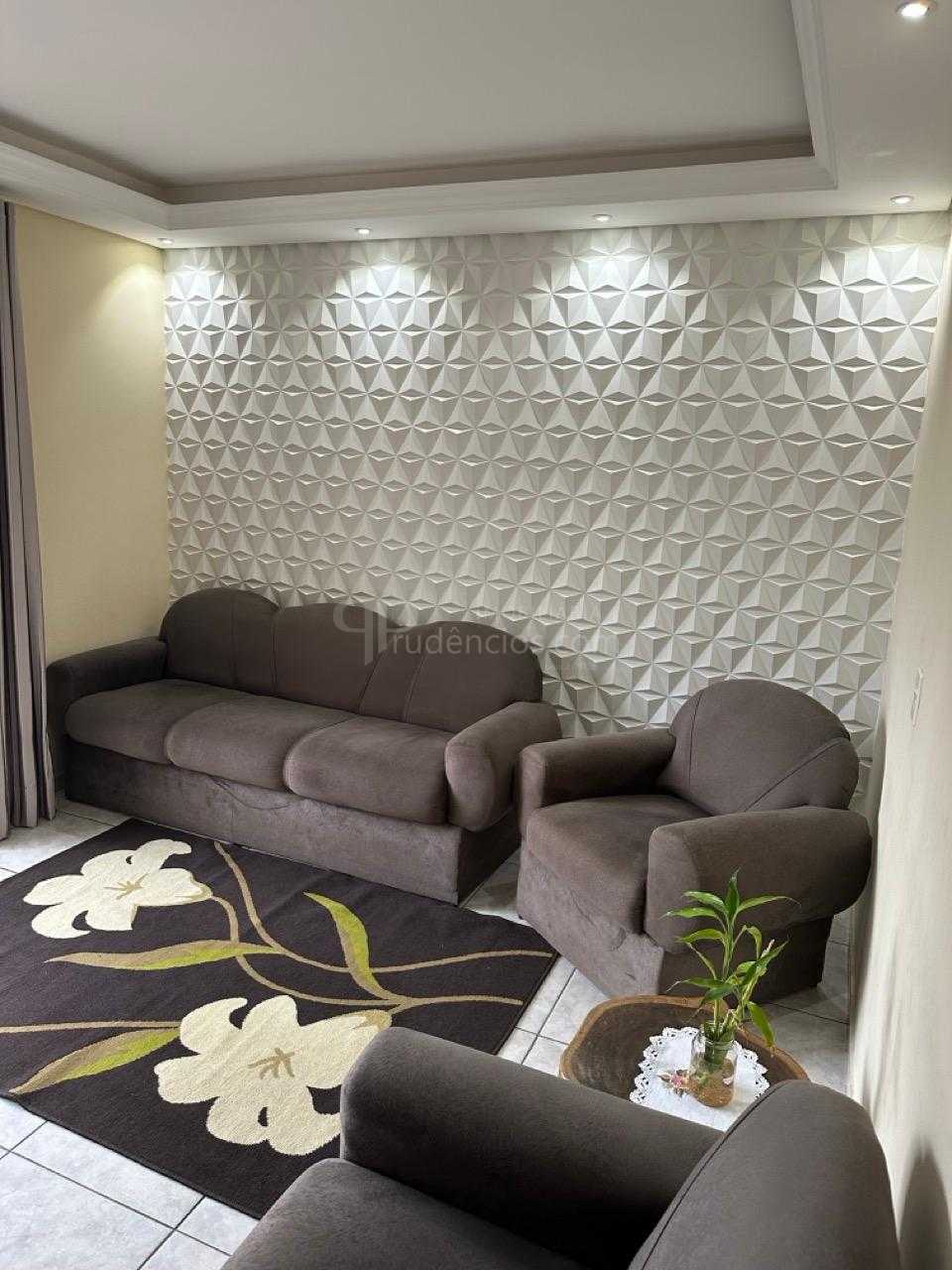 Sobrado à venda, 3 quartos, terreno de 160 m2, no Tatuquara, C...