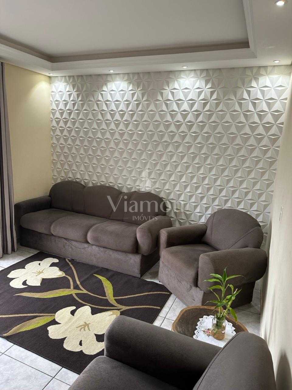 Sobrado à venda, 3 quartos, terreno de 160 m2, no Tatuquara, C...