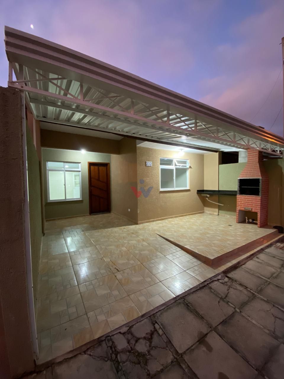 Casa 2 quartos com churrasqueira e garagem coberta no Estados,...