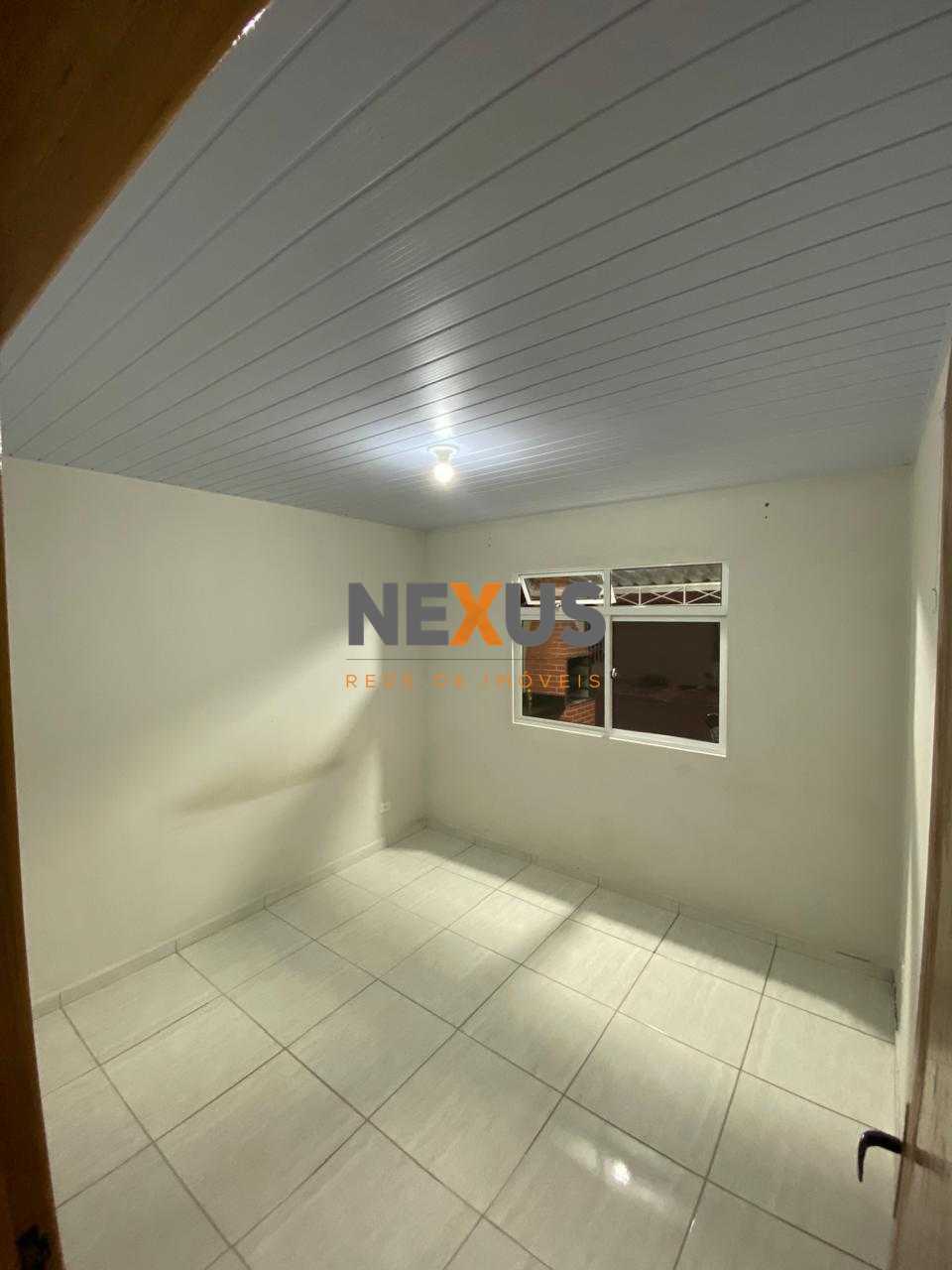Casa 2 quartos com churrasqueira e garagem coberta no Estados,...