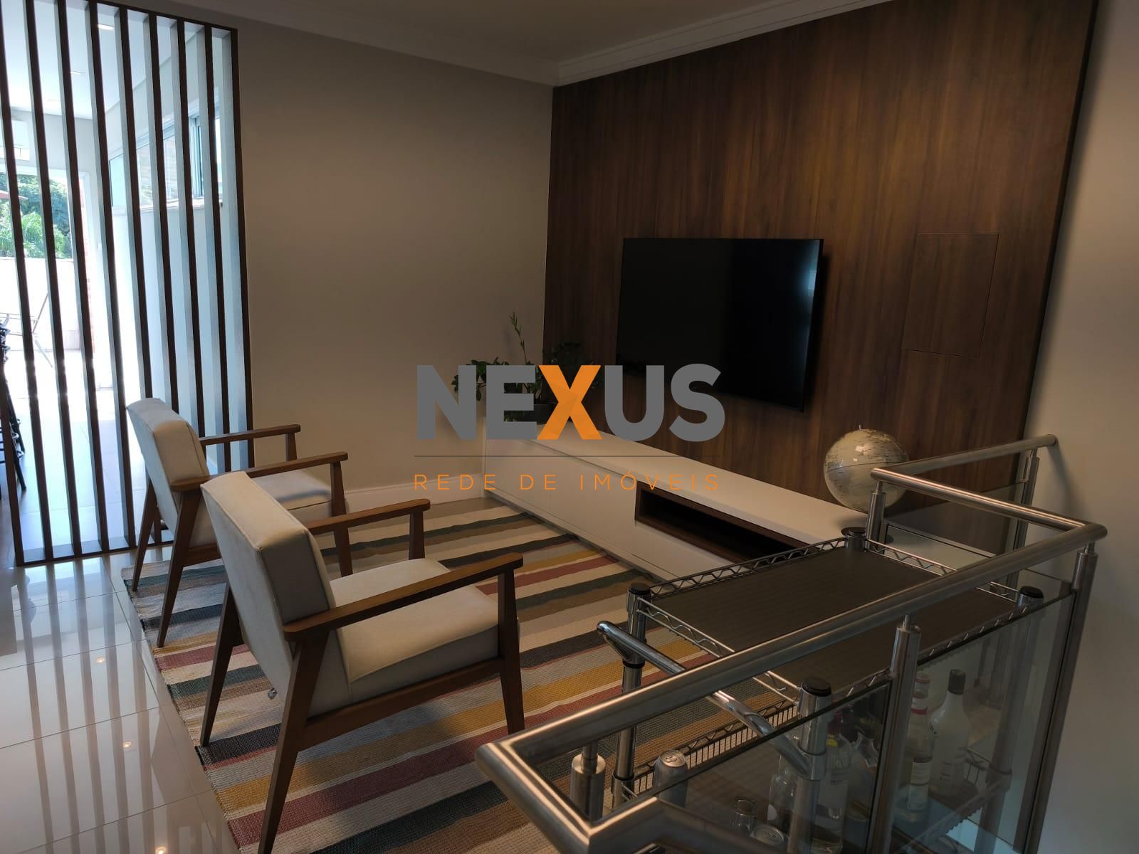 Cobertura duplex mobiliada com rooftop e espaço gourmet no Águ...