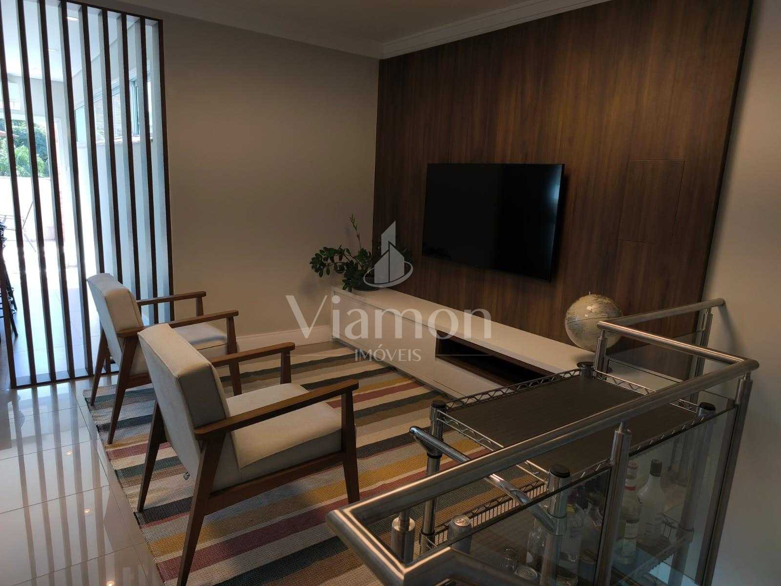 Cobertura duplex mobiliada com rooftop e espaço gourmet no Águ...