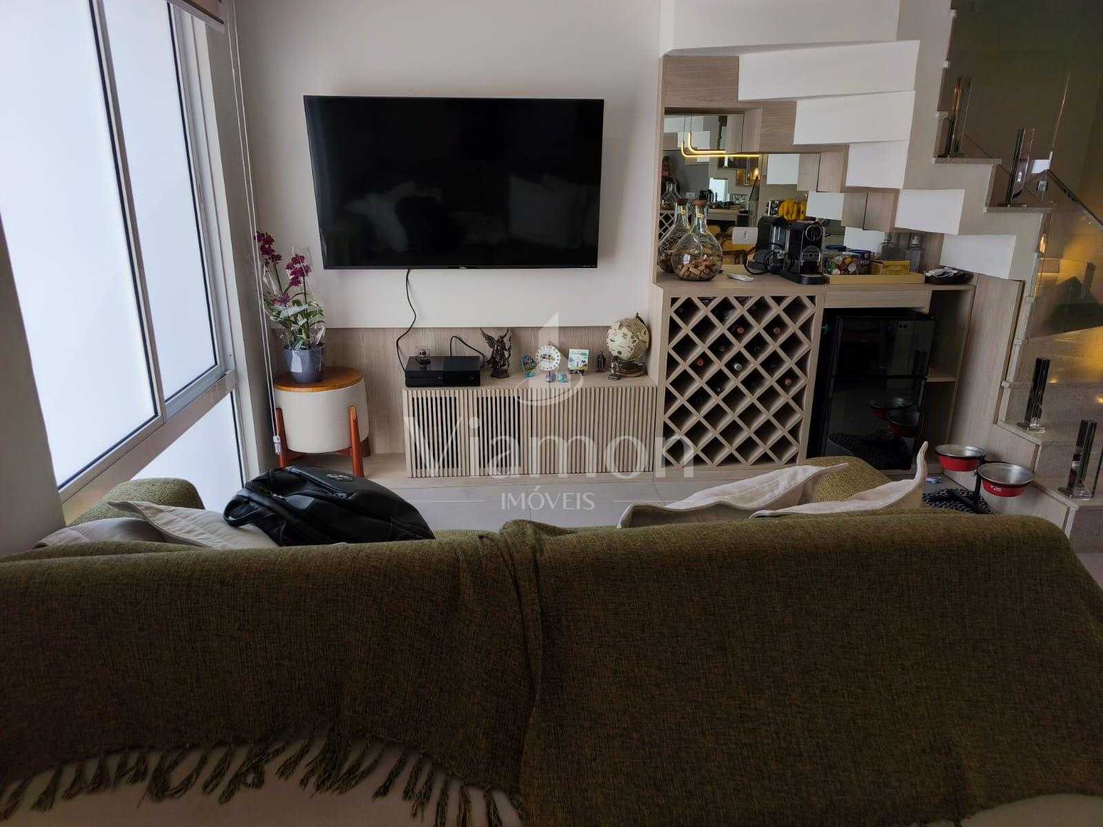 Sobrado à venda, com piscina privativa, no Residencial Bella V...
