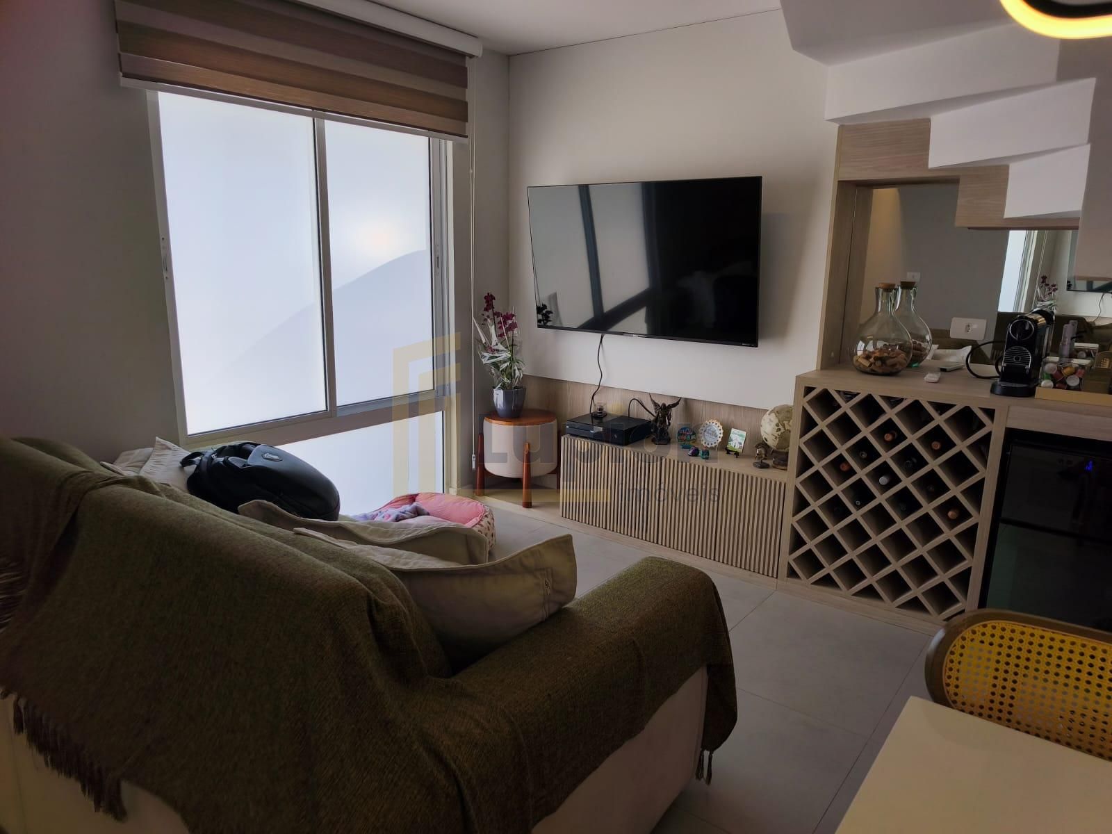 Sobrado à venda, com piscina privativa, no Residencial Bella V...