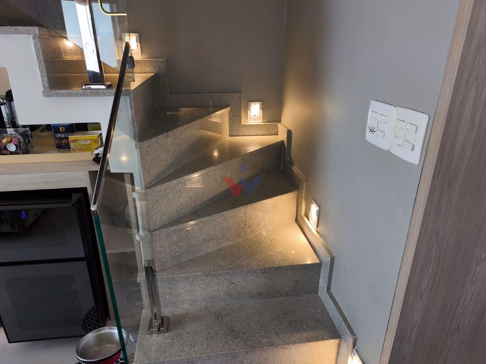 Sobrado à venda, com piscina privativa, no Residencial Bella V...