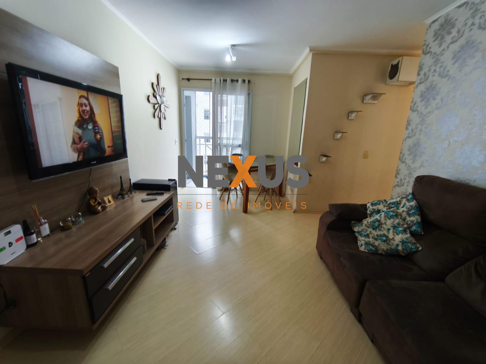 Apartamento a venda - 3 Quartos sendo 1 Suíte, com Vaga, no Re...