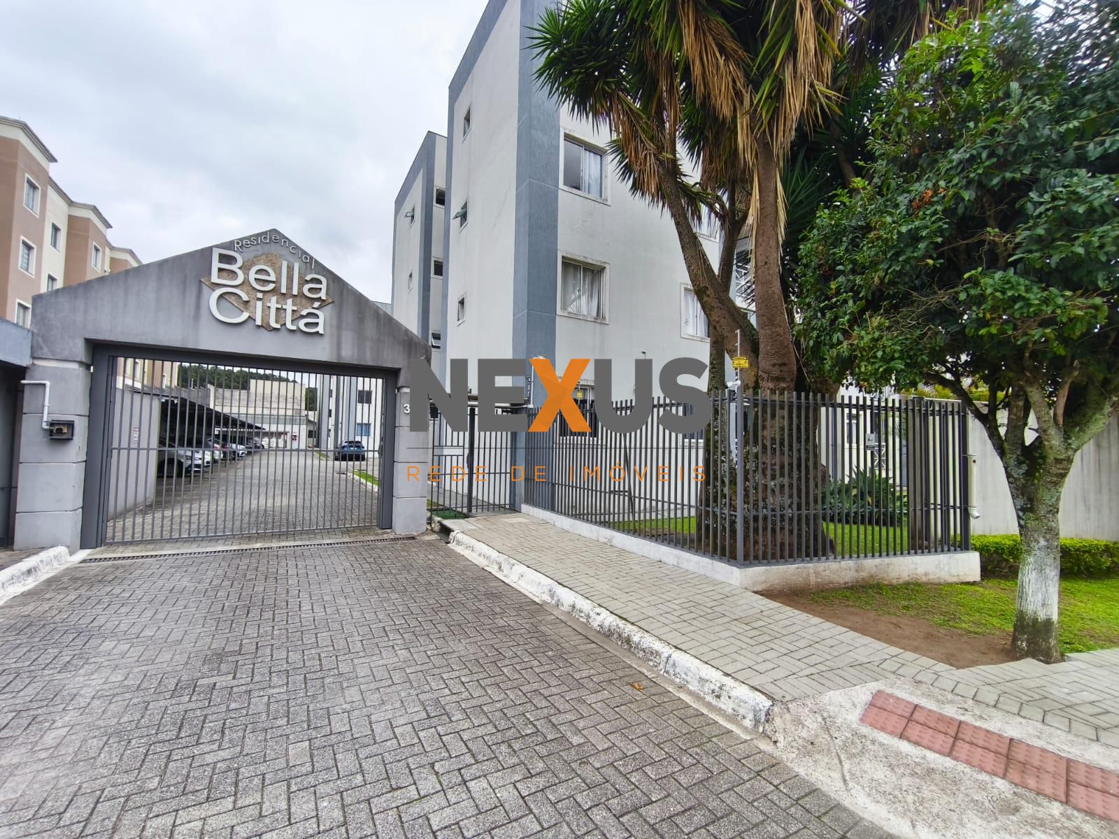 Apartamento a venda - 3 Quartos sendo 1 Suíte, com Vaga, no Re...