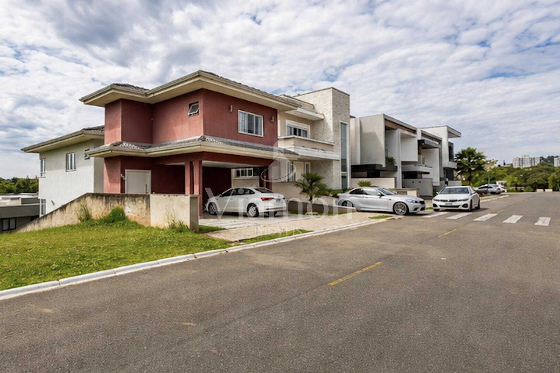 Terreno à venda, 303m² | Condomínio Clube no Atuba | Segurança...