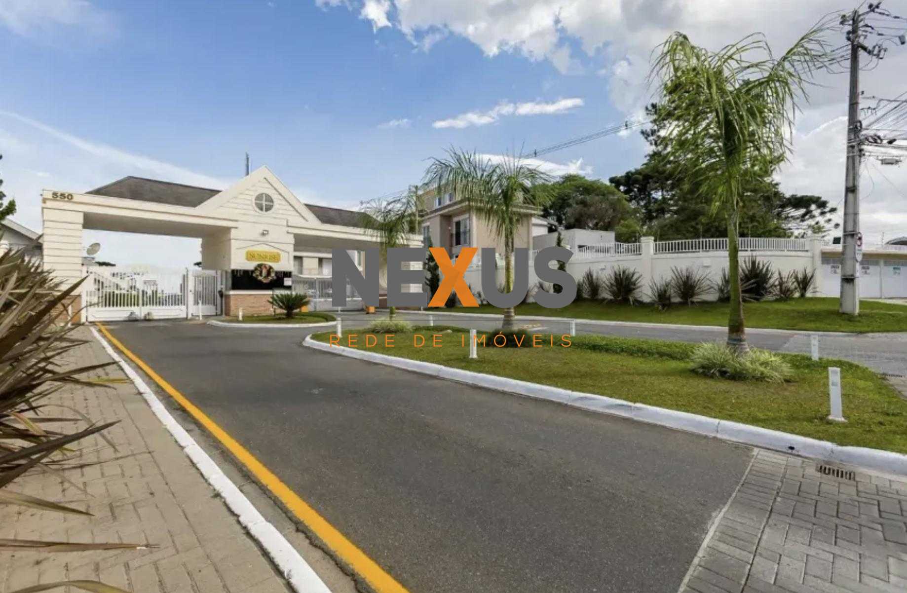 Terreno à venda, 303m² | Condomínio Clube no Atuba | Segurança...