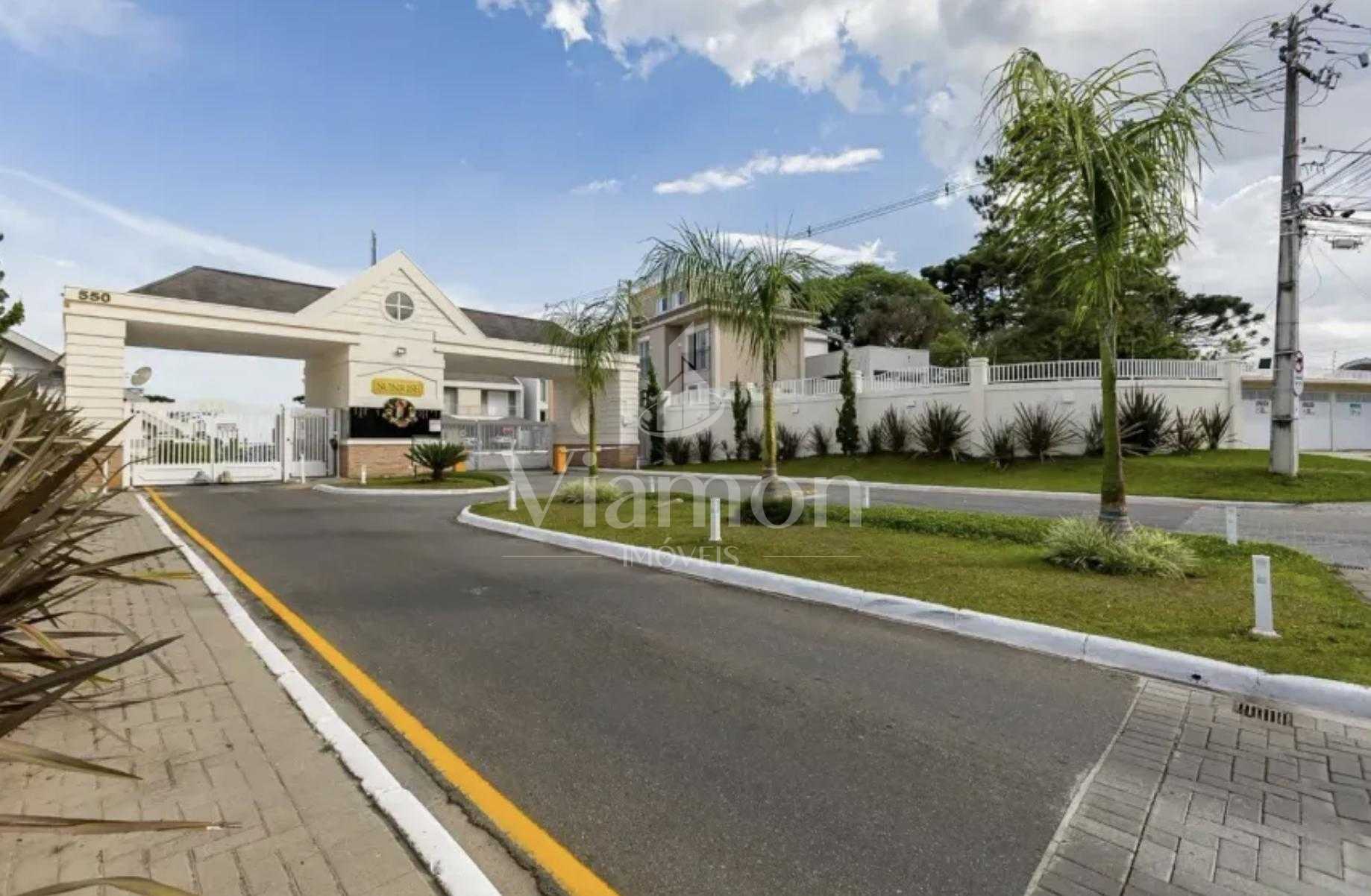 Terreno à venda, 303m² | Condomínio Clube no Atuba | Segurança...