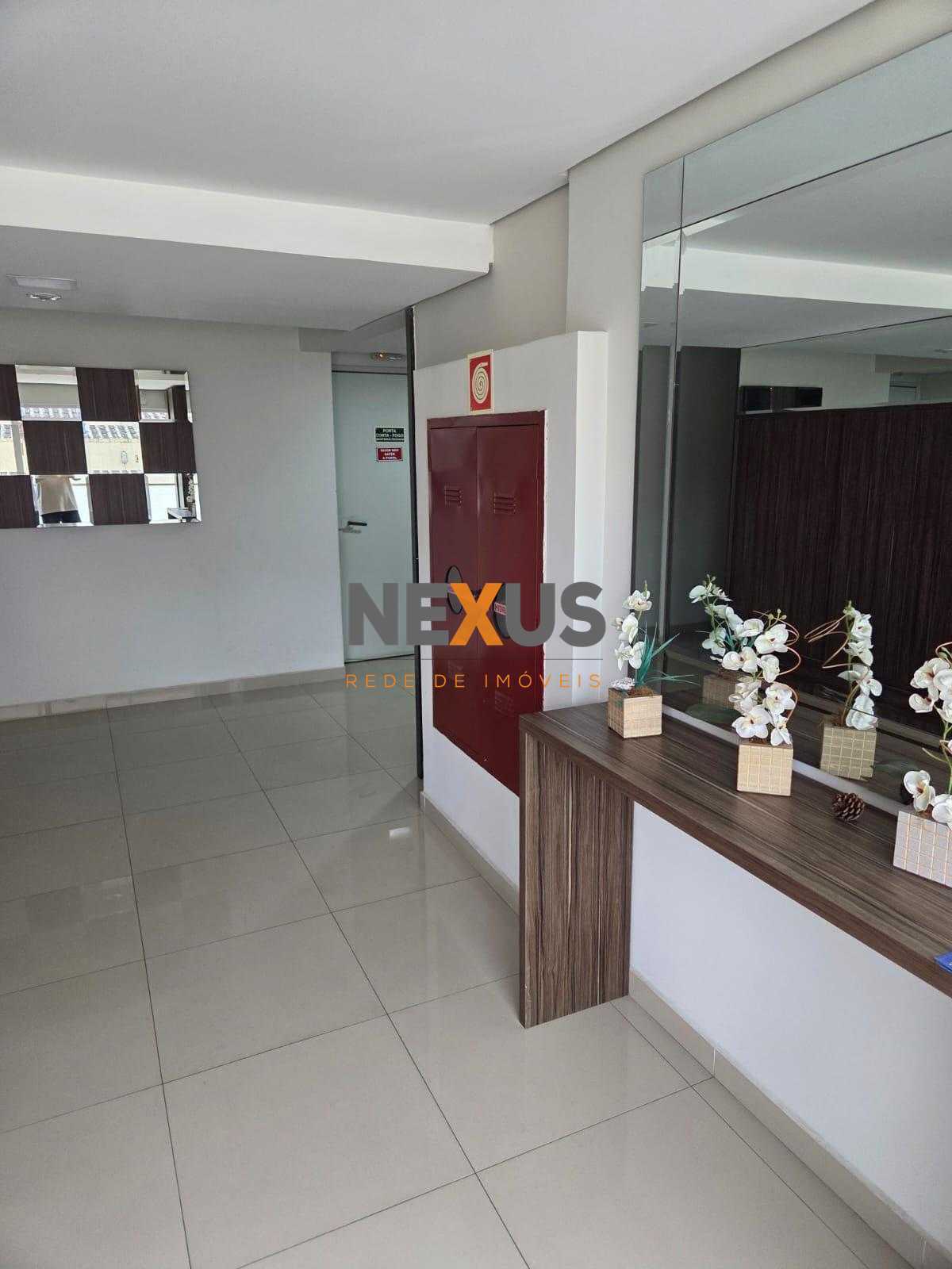 Apartamento à venda no Hugo Lange com 2 quartos, suíte, sacada...
