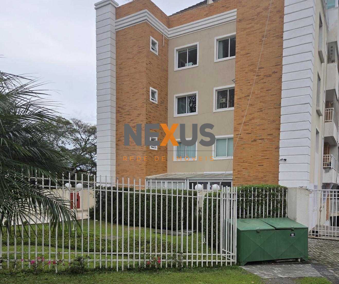 Apartamento à venda no Hugo Lange com 2 quartos, suíte, sacada...