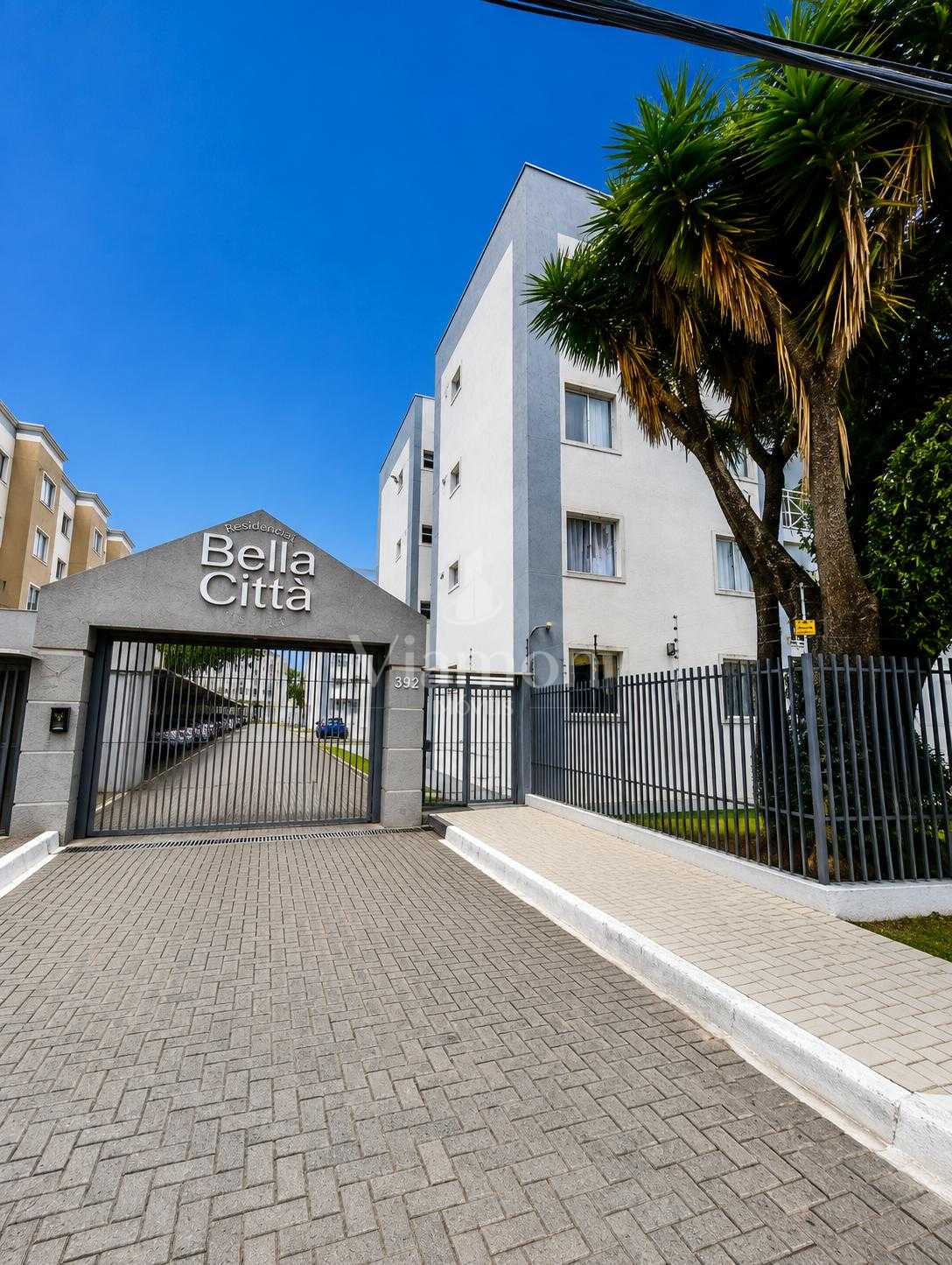 Apartamento a venda - 3 Quartos sendo 1 Suíte, com Vaga, no Re...