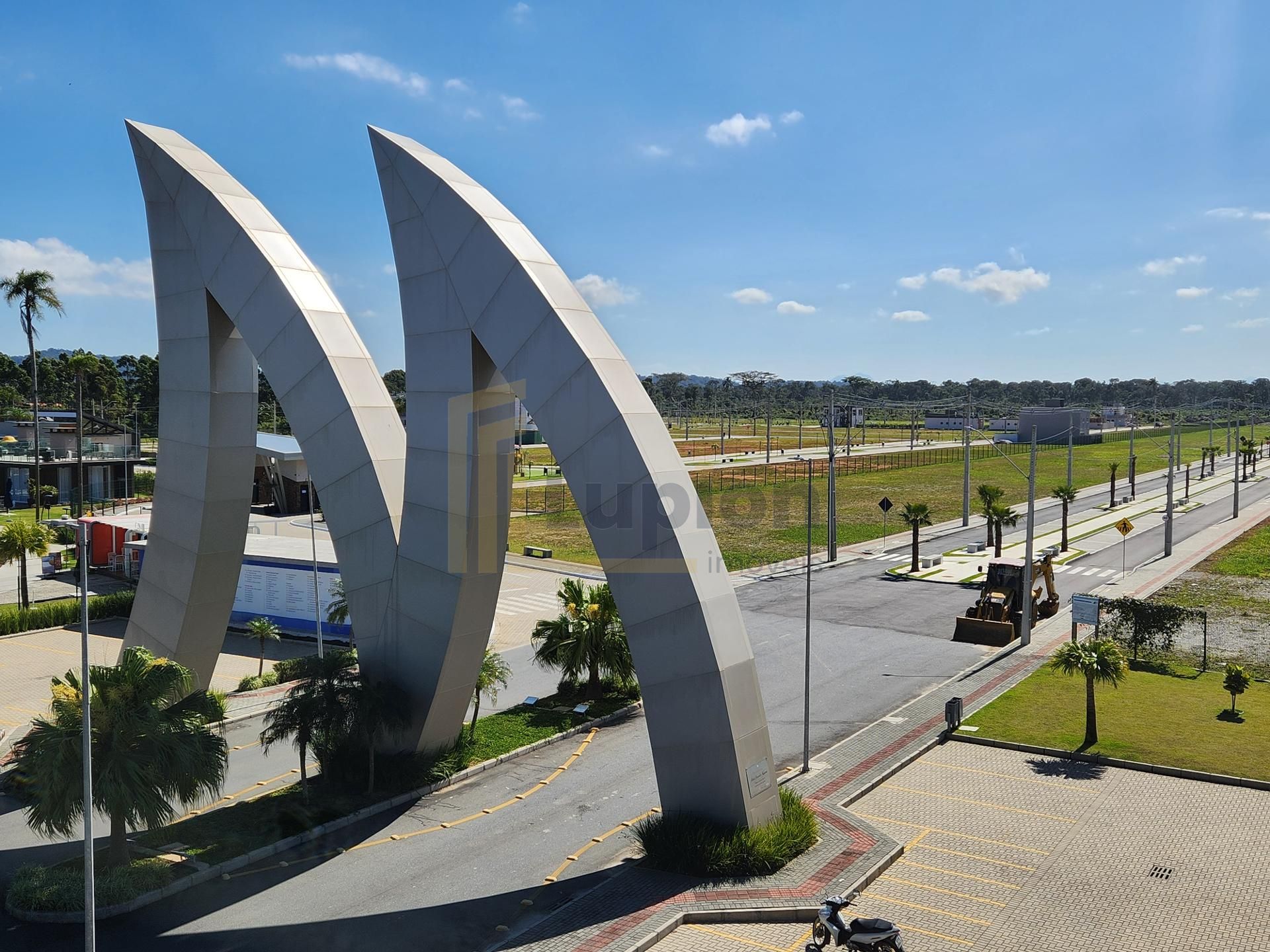 Lote à venda, terreno 200m² no Skyline Condomínio, Praia da Ba...