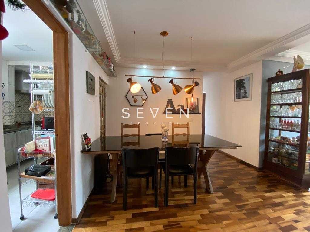 Apartamento à venda,  3 dormitórios com 94 metros privativos C...