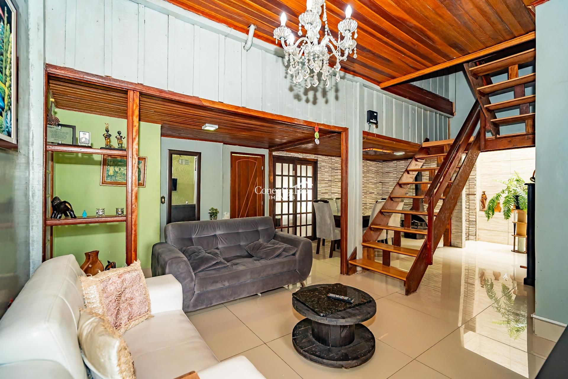 Vendo Casa térrea,  frente rua e com Exuberante quintal , Acei...