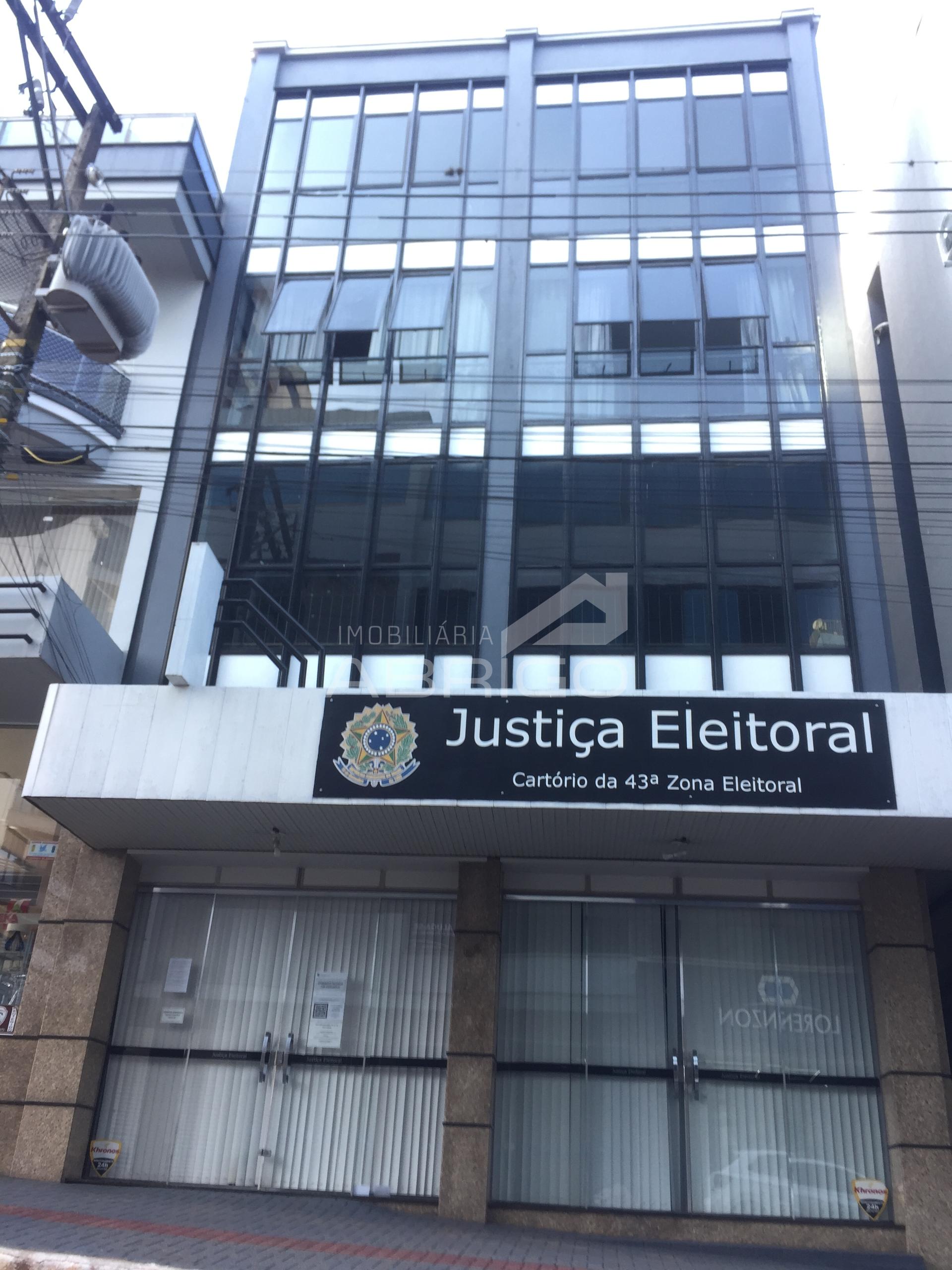 APARTAMENTO 301, NO PRDIO DA JUSTIA ELEITORAL, CENTRO, XANXER