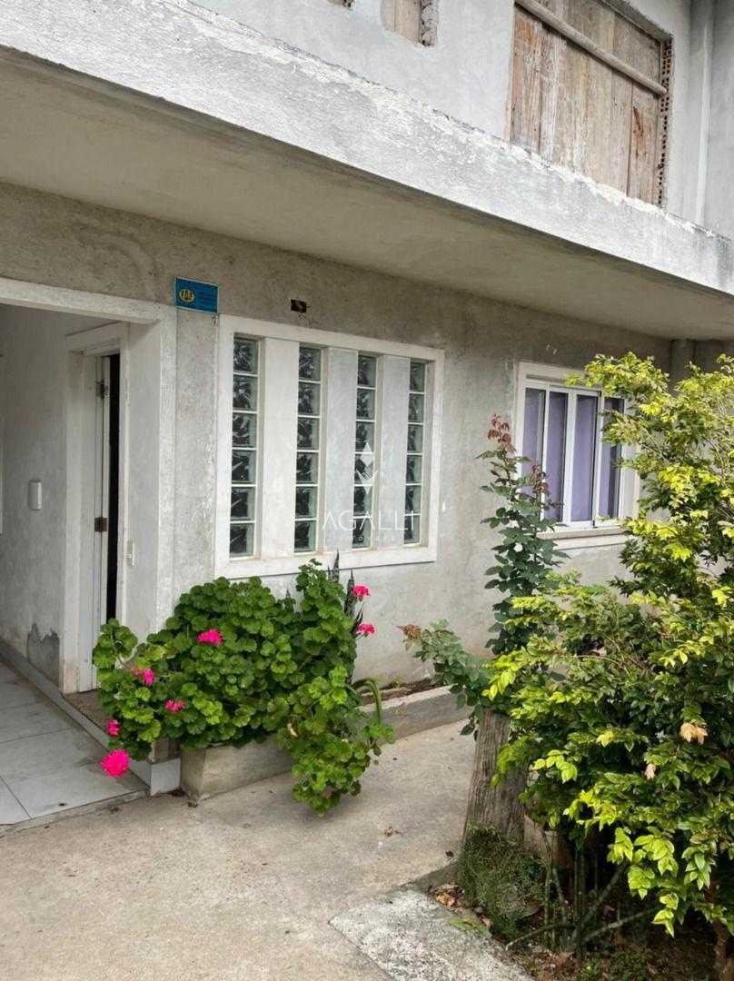 Sobrado à venda, SÍTIO CERCADO  , CURITIBA - PR