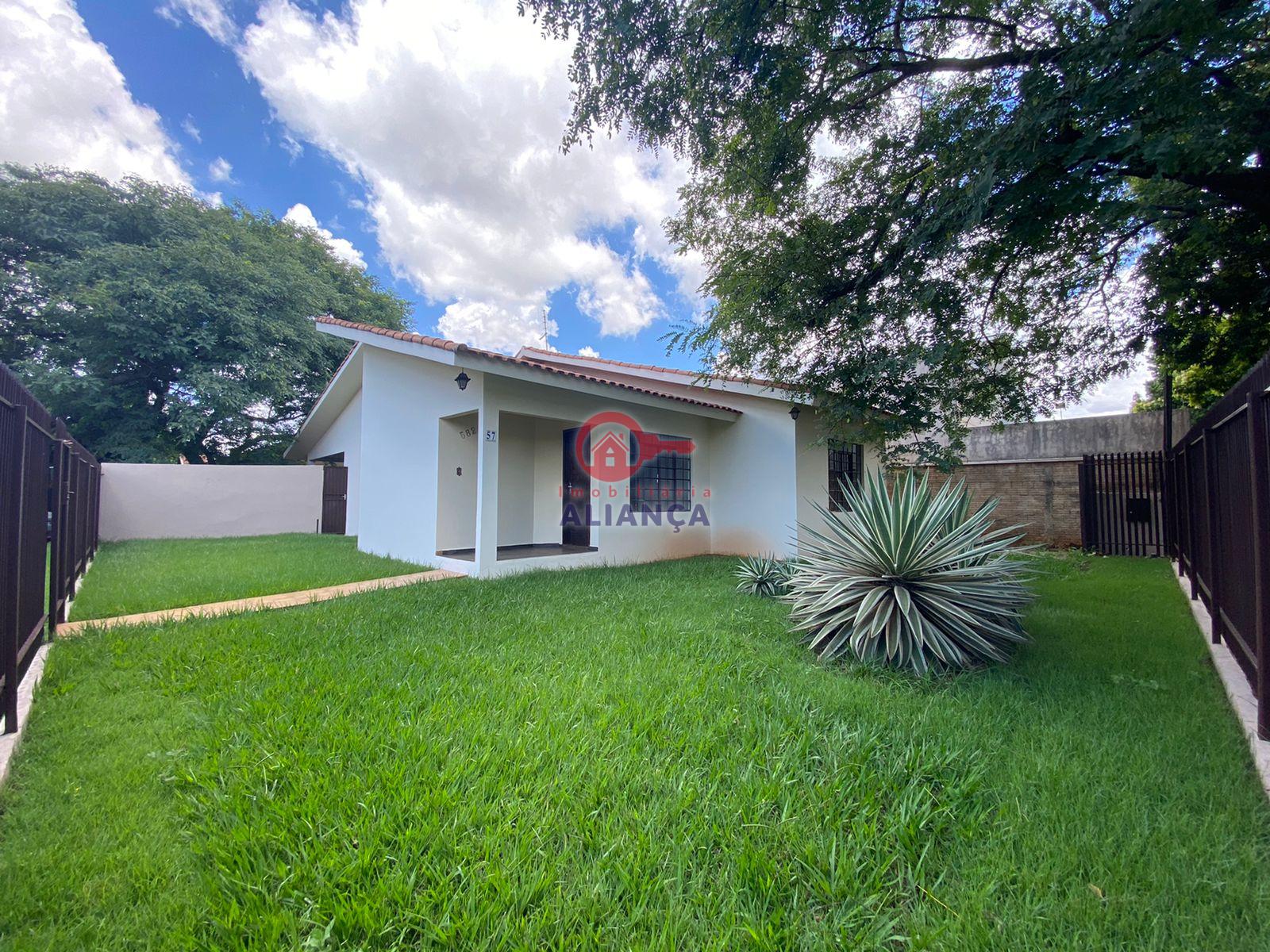 Casa com 3 dormitrios para locao, JARDIM GISELA, TOLEDO - PR