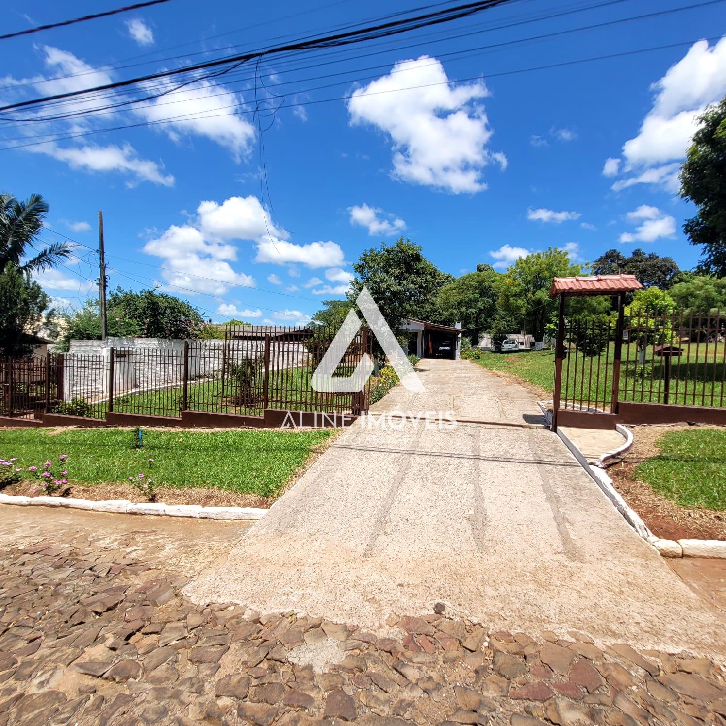 Casa à venda com 3 quartos, 200m² - Foto 1