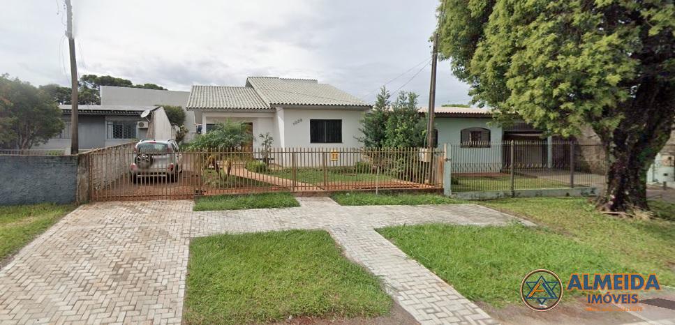 CASA AMPLA COM TERRENO INTEIRO NO BAIRRO PIONEIROS CATARINENSE