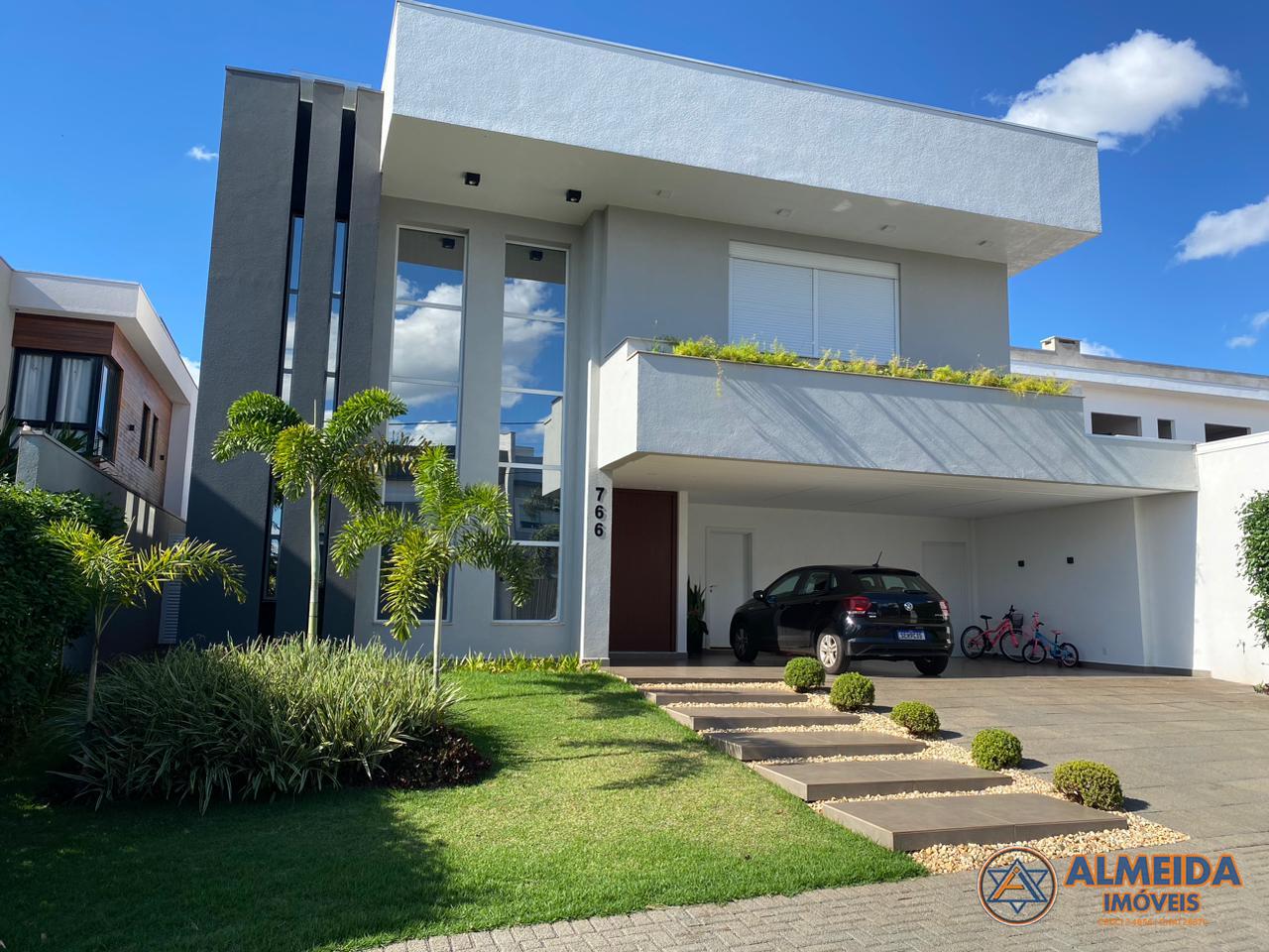 CASA ALTO PADR?O EM LOCALIZA??O PRIVILEGIADA NO RESIDENCIAL TR...