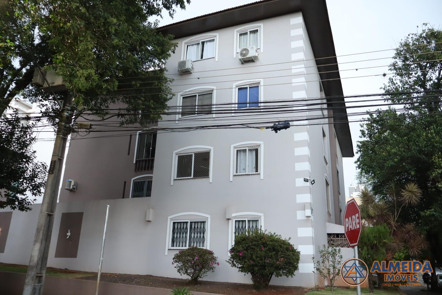 APTO COM 2 QUARTOS, COZINHA MOBILIADA, NO CENTRO DE CASCAVEL, ...