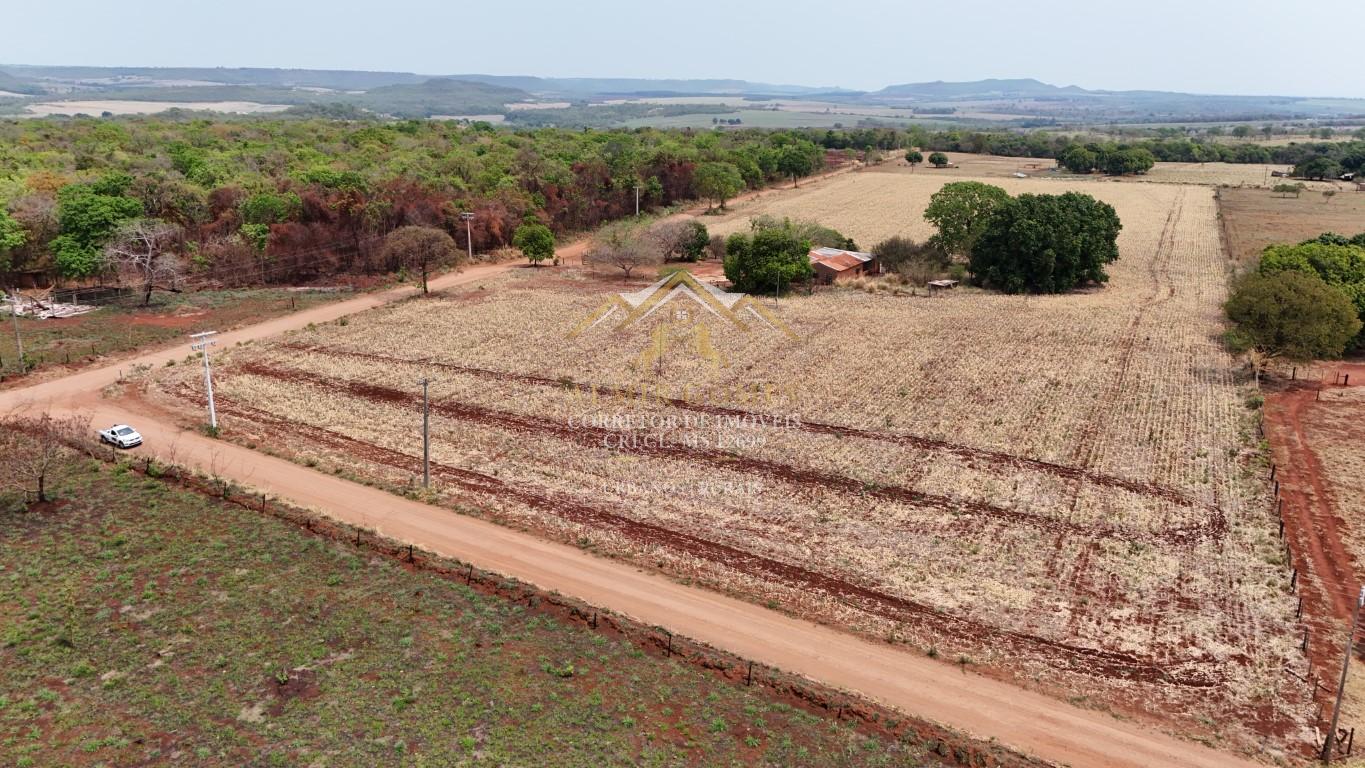 Chácara à venda, 5.5 hectares, apenas 7km de estrada de chão. JARAGUARI - MS