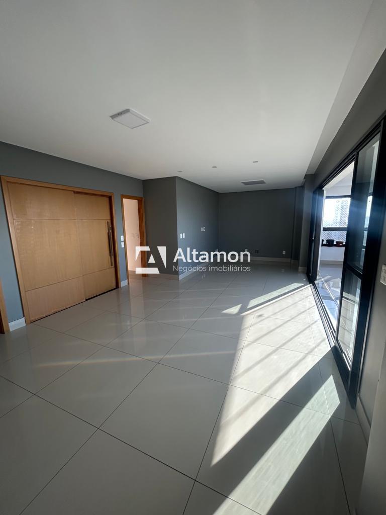 Apartamento à venda com 4 quartos, 156m² - Foto 2