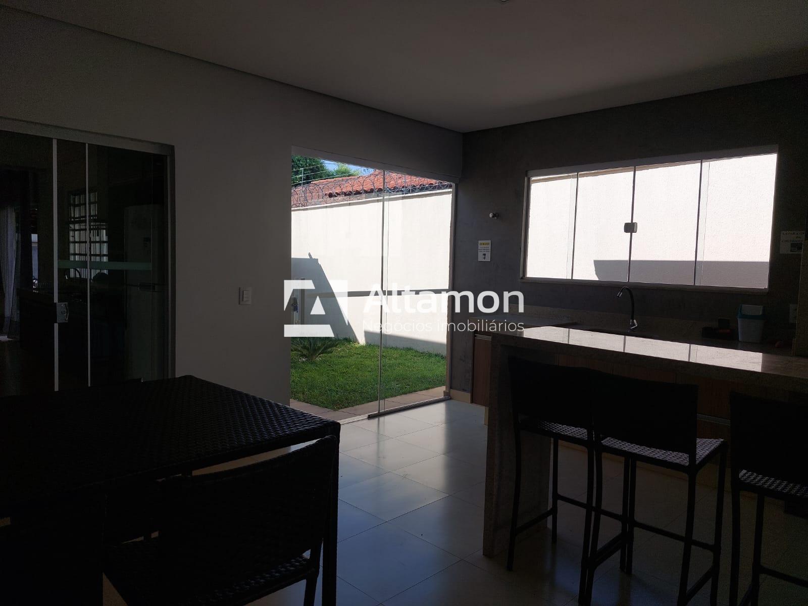 Casa à venda e aluguel com 3 quartos, 244m² - Foto 18