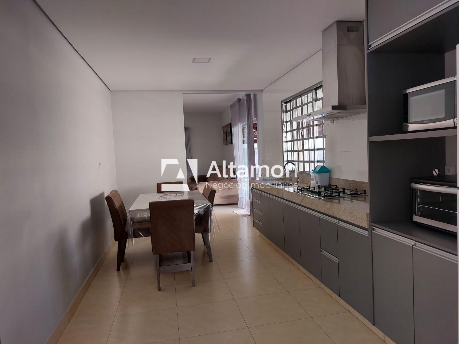 Casa à venda e aluguel com 3 quartos, 244m² - Foto 11