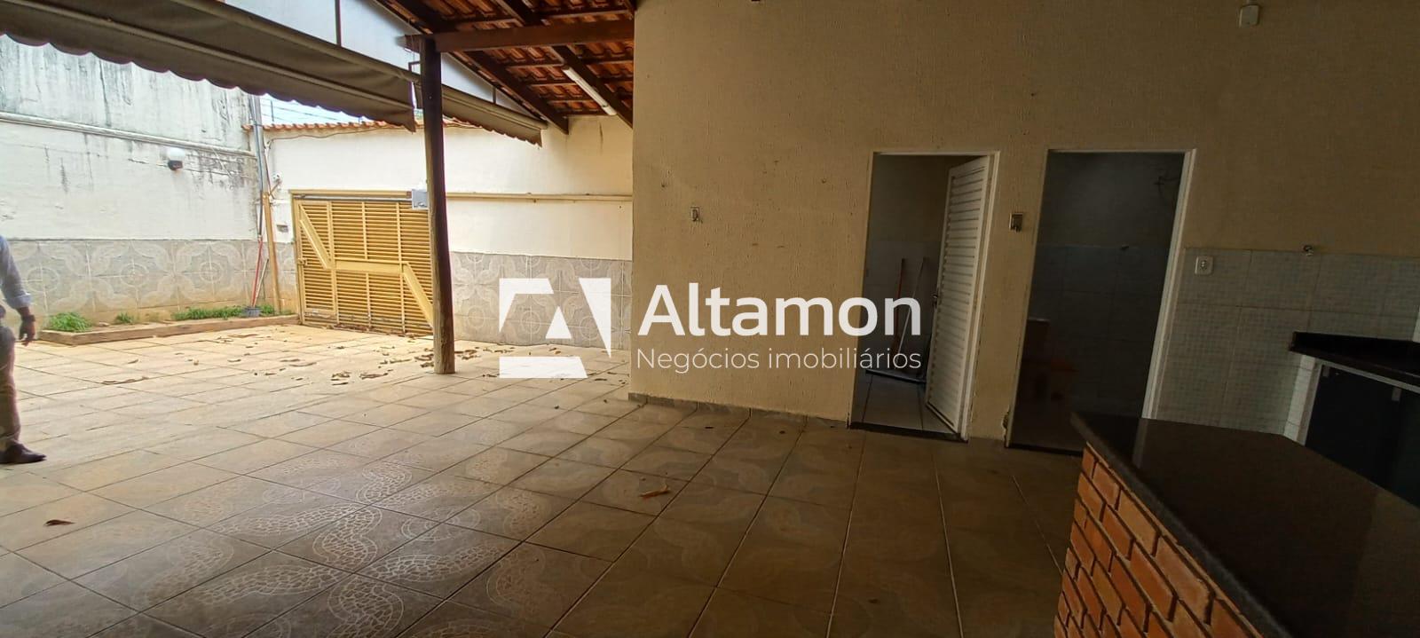 Casa à venda com 4 quartos, 353m² - Foto 25