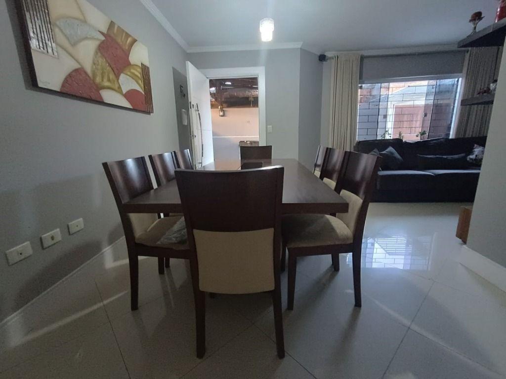 Sobrado com 3 dormitórios à venda, 130 m - Fazendinha - Curiti...