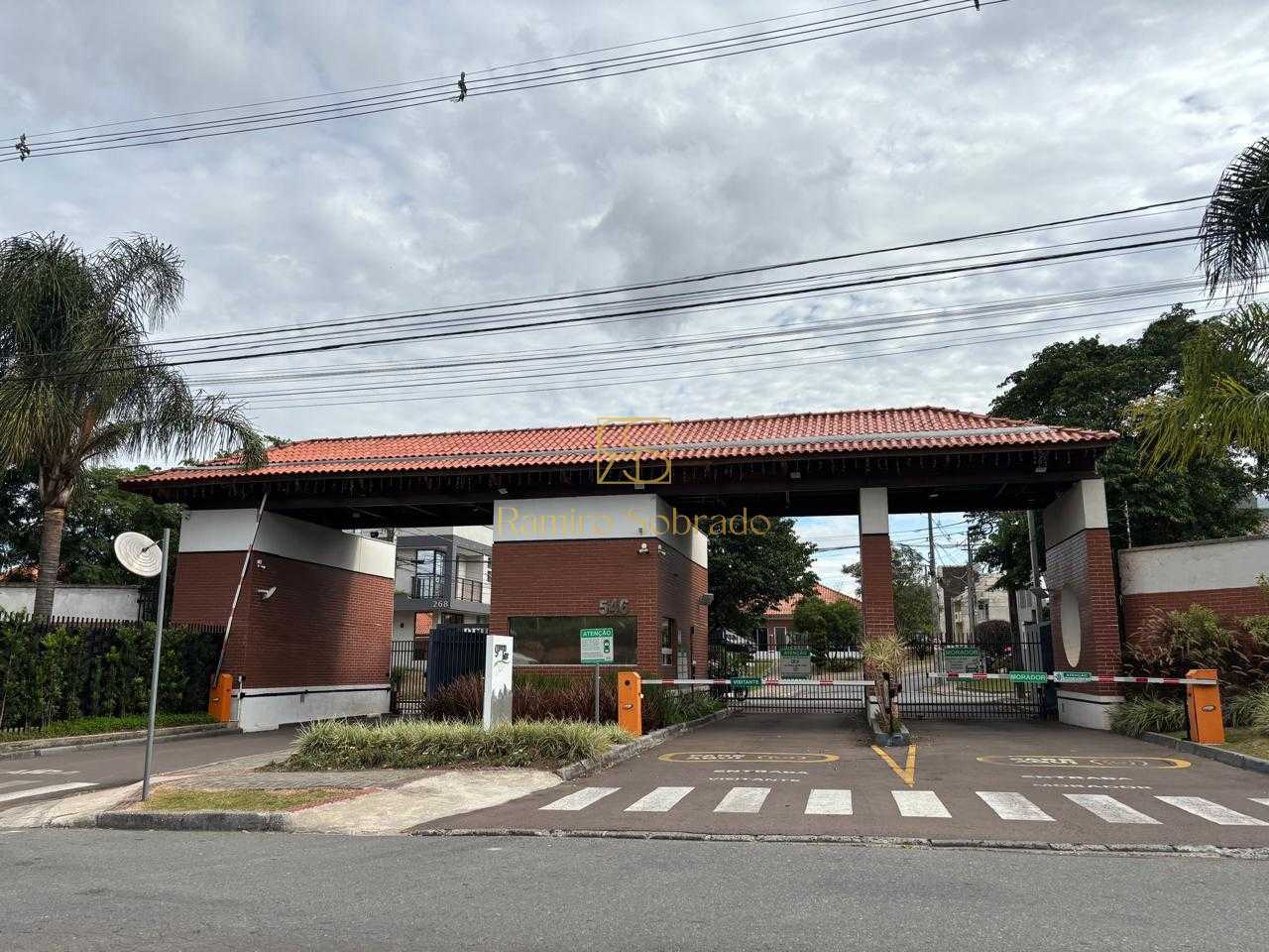 Sobrado com ?rea gourmet ? venda, 132 m  - Pinheirinho - Curit...