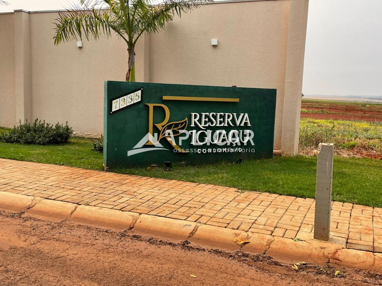 Terreno à venda no Condomínio RESERVA IGUAÇU, em Foz do Iguaçu...