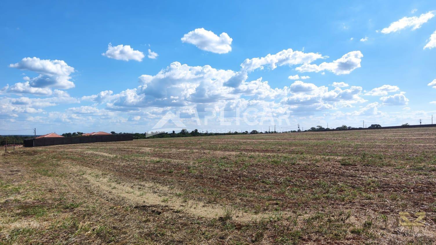 Chácara de 15.743,55m  à venda na Av. Maria Bubiak, FOZ DO IGU...